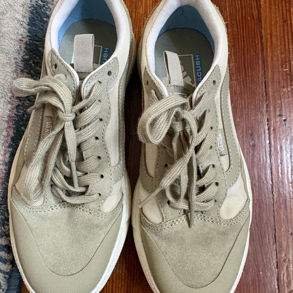 Vans women’s Suede Canvas Sneakers - Picture 2 of 5